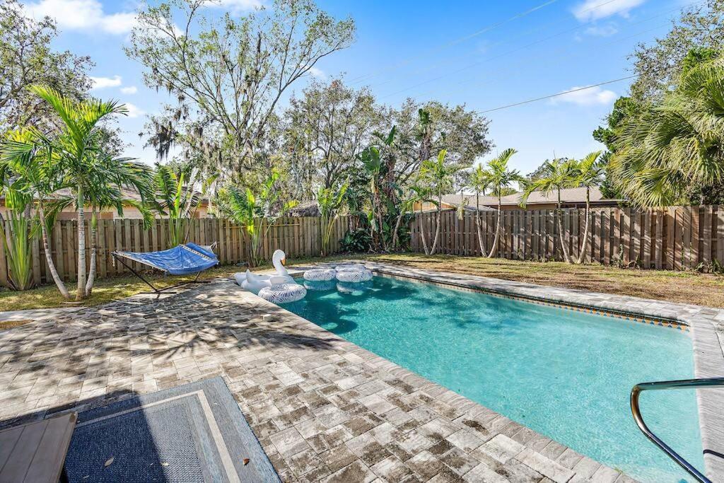 Florida Getaway With Backyard Pool Oasis Villa ซาราโซตา ภายนอก รูปภาพ